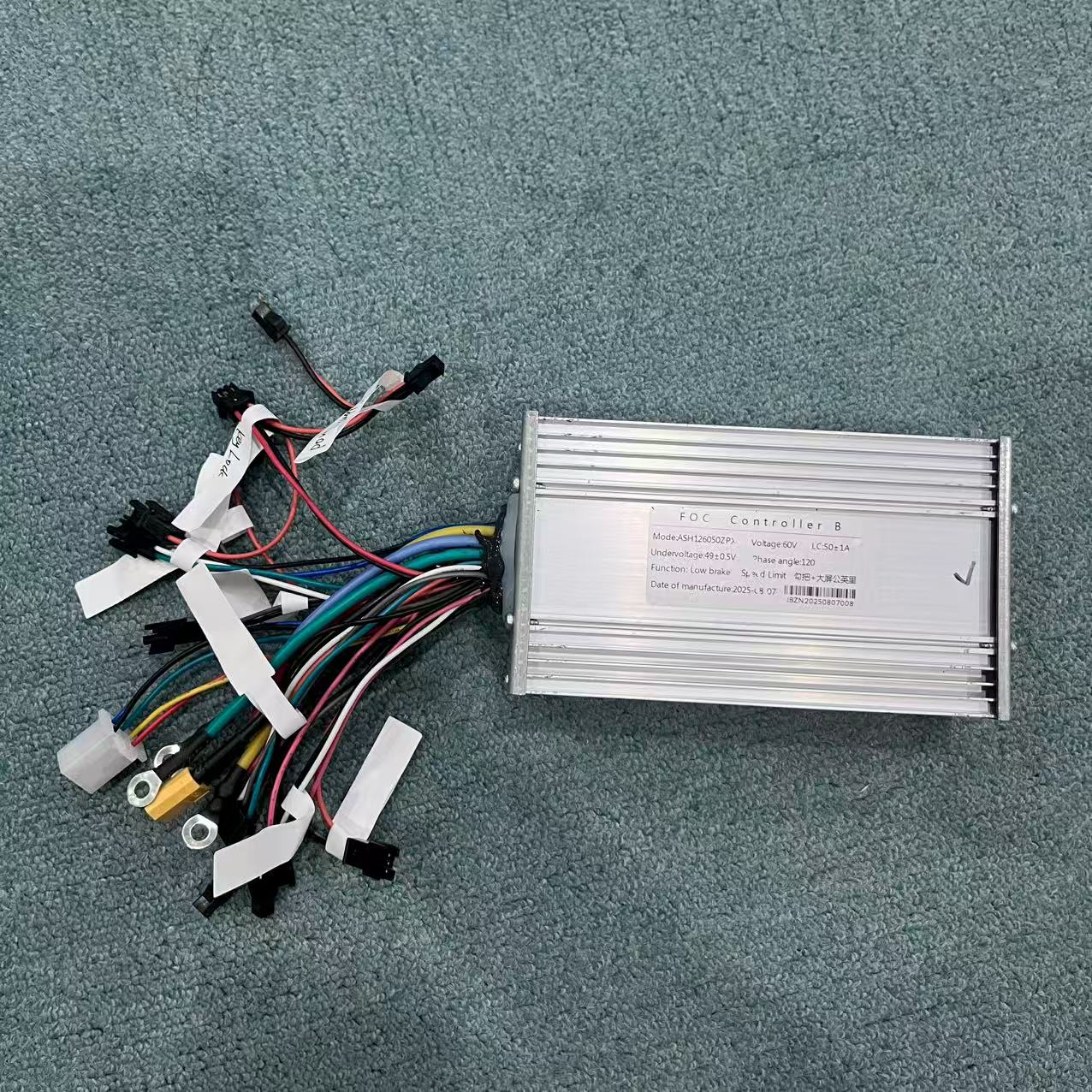 60V 50A JB Jingbo電動スクーターFOCスピー - 60V 5600W Dual Motor Electric Scooter のレビューと価格