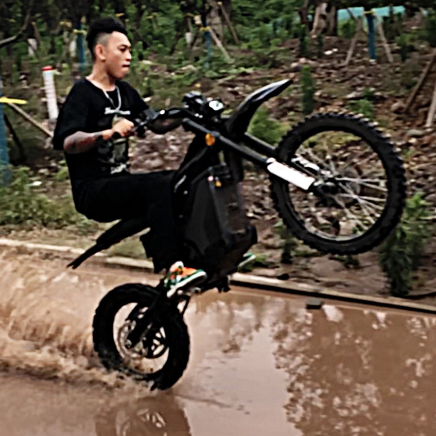 STLF競技レベル Caofen F8 工場製 72V 30 - 72V 12000W Electric Dirt Bike のレビューと価格